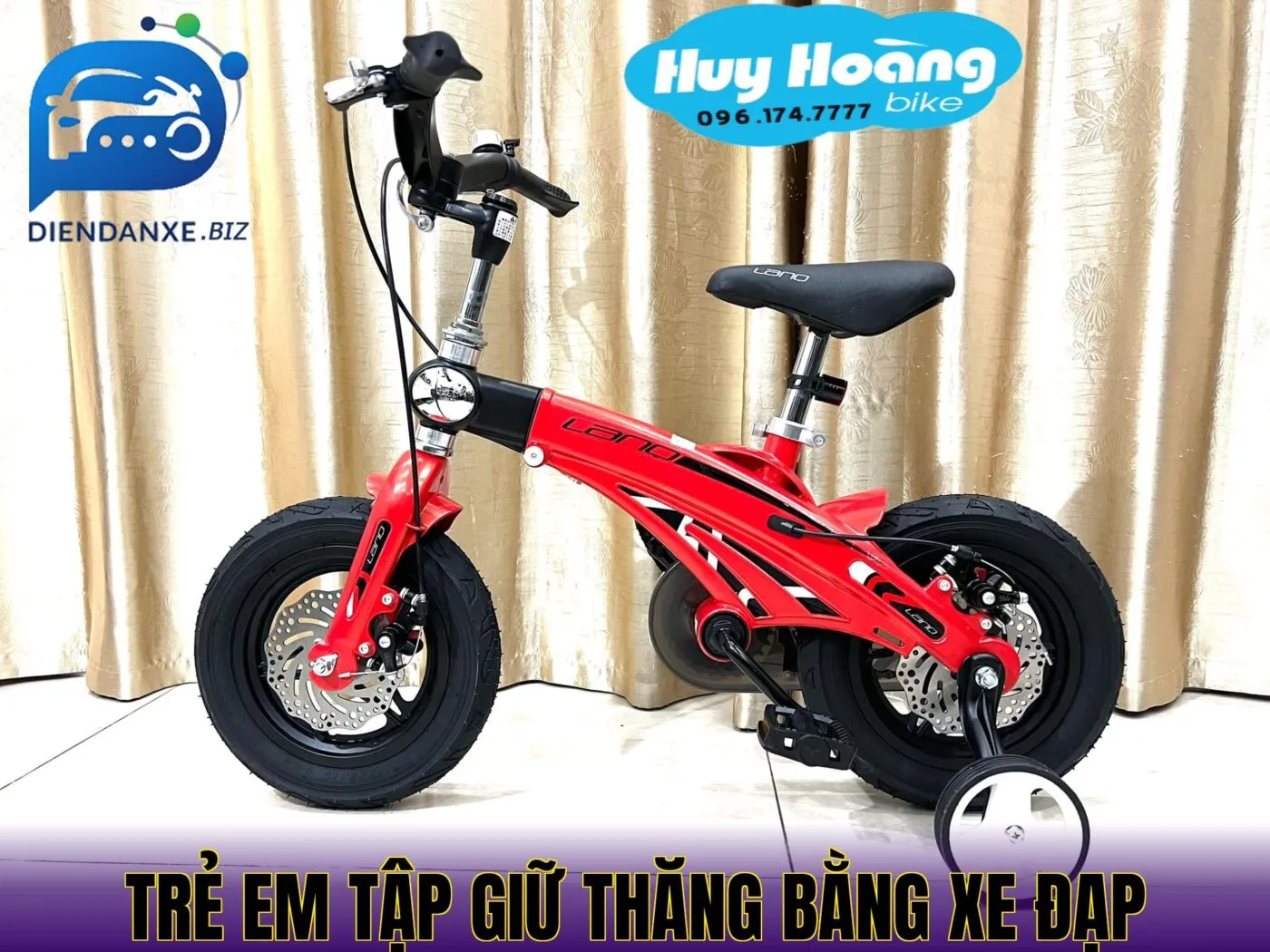 trẻ em tập giữ thăng bằng xe đạp
