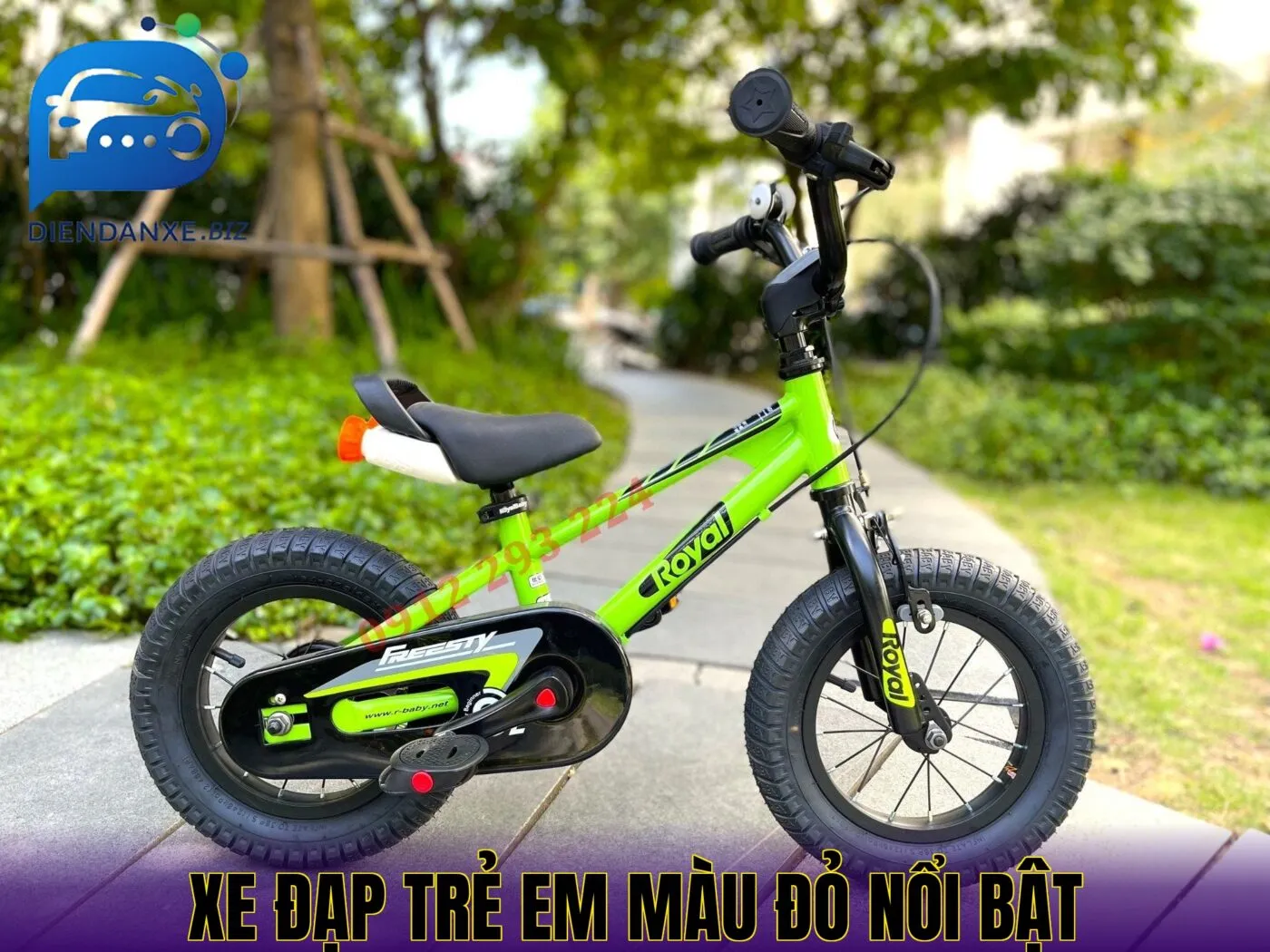 xe đạp trẻ em màu đỏ nổi bật